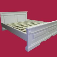Кровати из массива