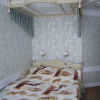 Кровати из массива