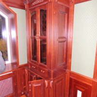 Шкафы из натурального дерева